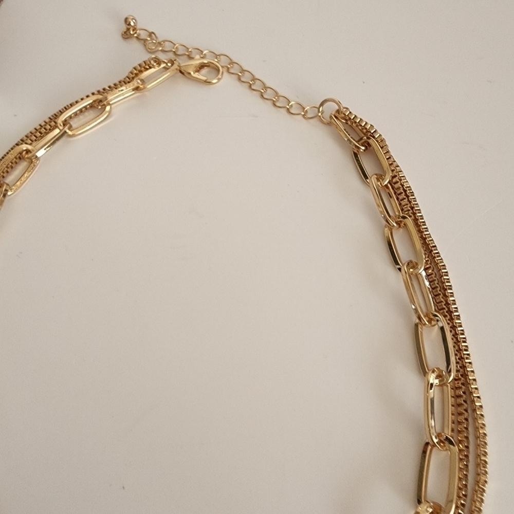 NEW‎ Gold Lock Rhinestone Embellished Key Layered Necklace - Picture 6 of 8